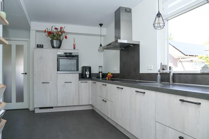 Photo 6 of Burg. Woutersstraat 4