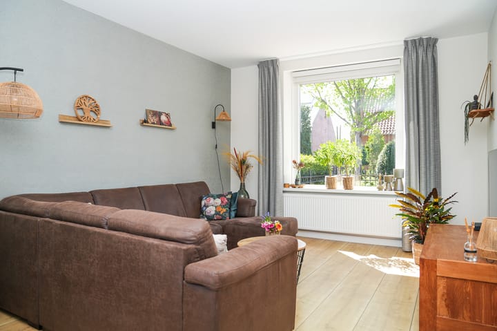 Photo 12 of Burg. Woutersstraat 4