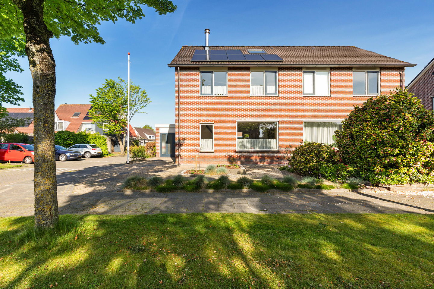 Photo 4 of Helmhout 13