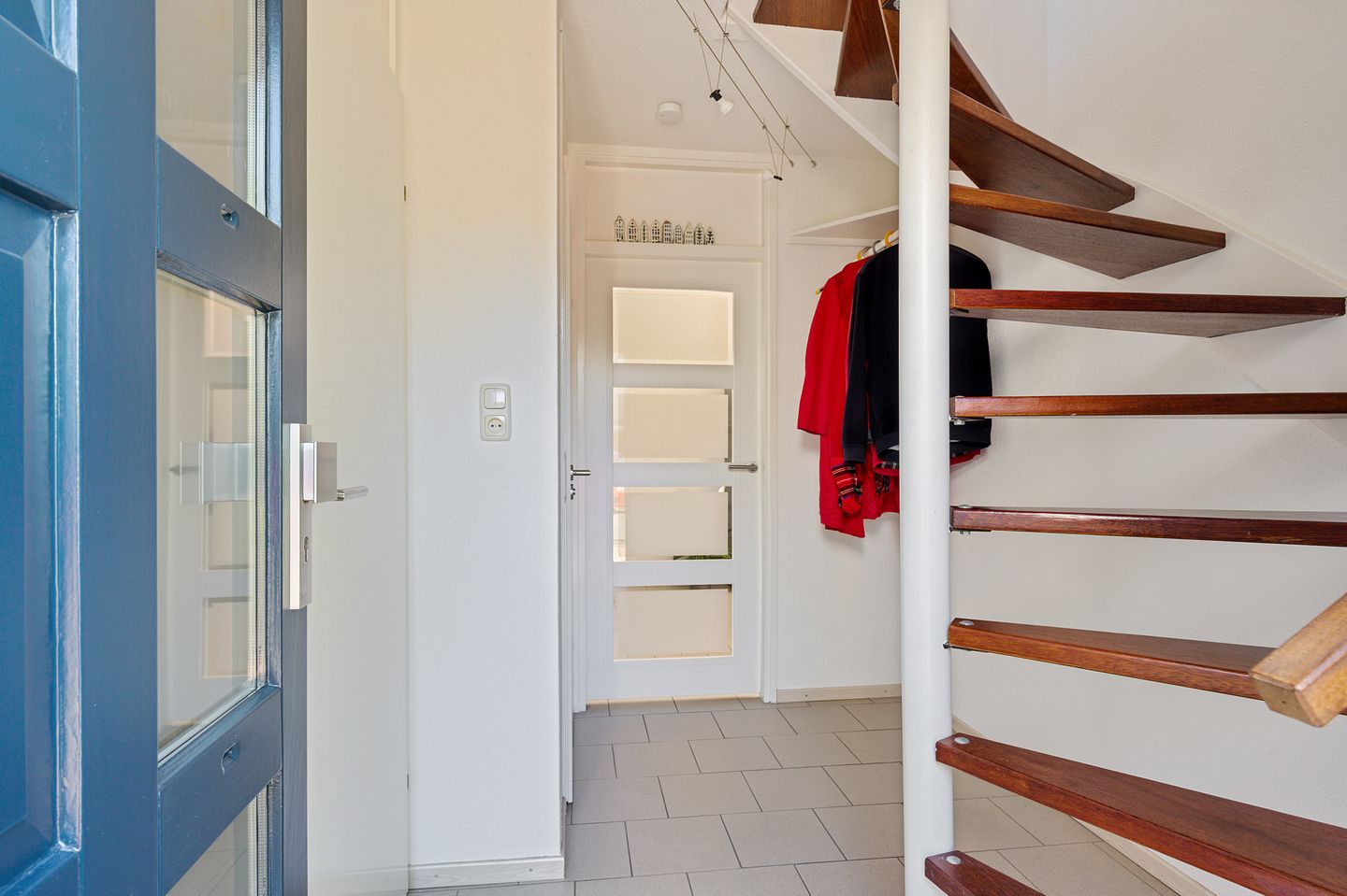 Photo 10 of Helmhout 13