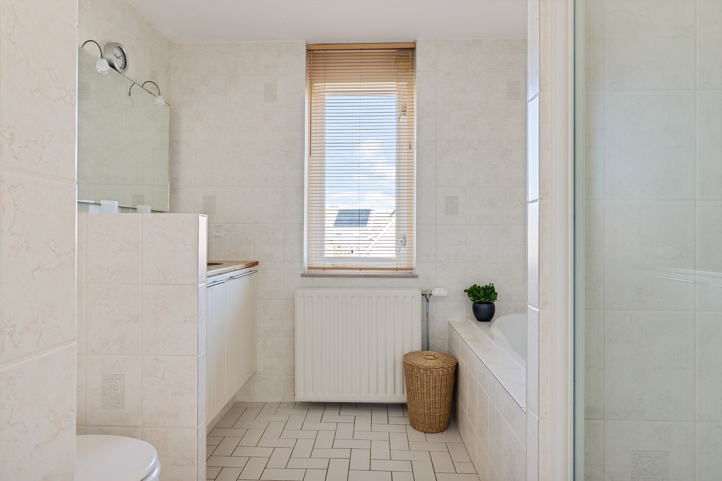 Photo 25 of Helmhout 13