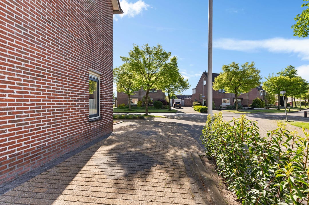 Photo 8 of Helmhout 13