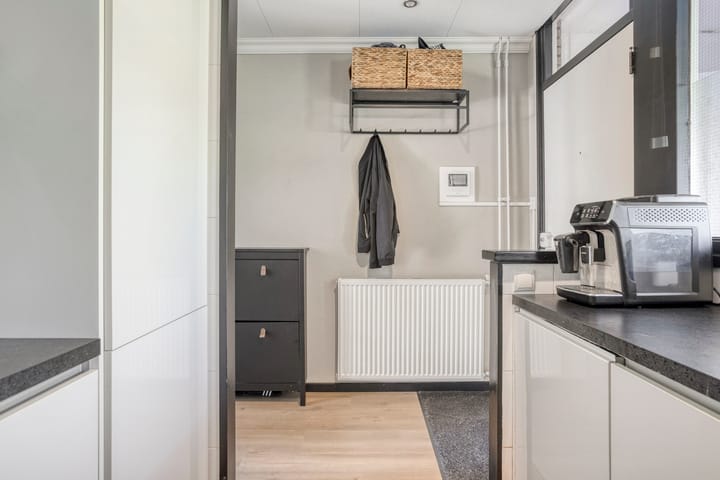 Foto 24 van Dokter van Stratenweg 318