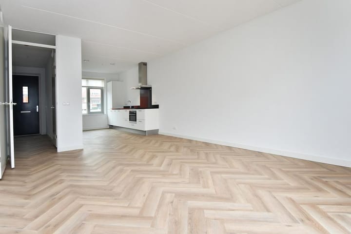 Foto 15 van Doris Lessinglaan 129