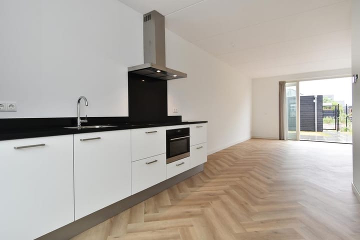 Foto 19 van Doris Lessinglaan 129