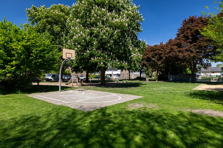 Foto 32 van Neubourgstraat 30