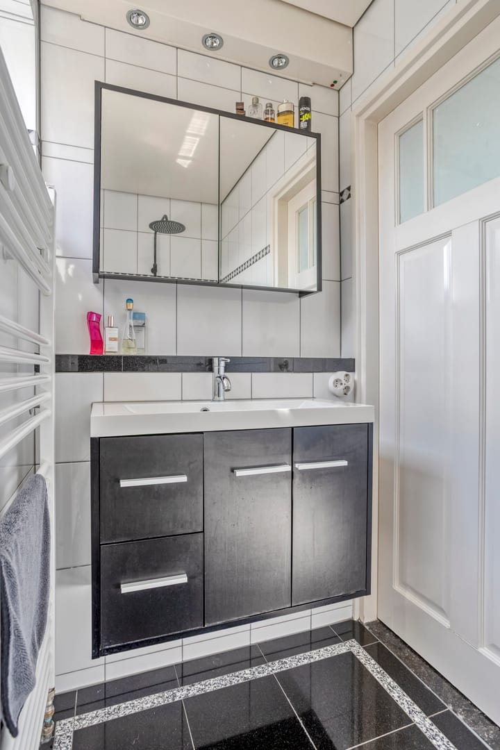 Photo 31 of Hampad 9