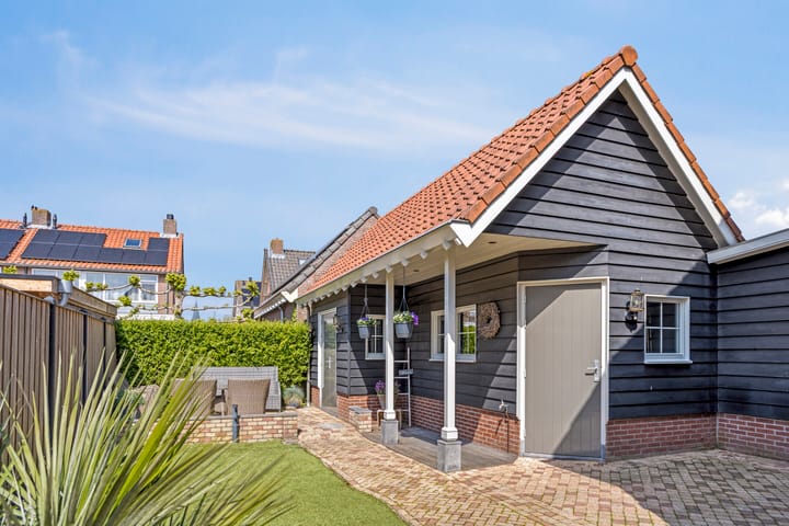 Photo 39 of Hampad 9