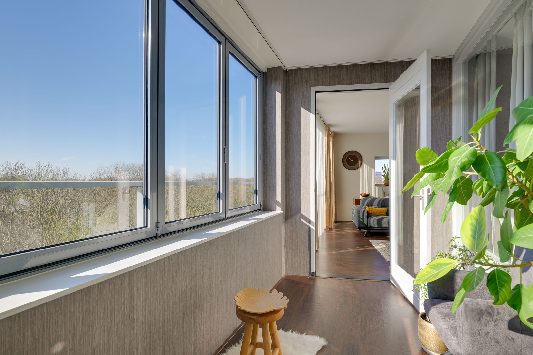 Photo 12 of Klaroenstraat 273