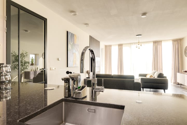 Foto 18 van Klaroenstraat 273