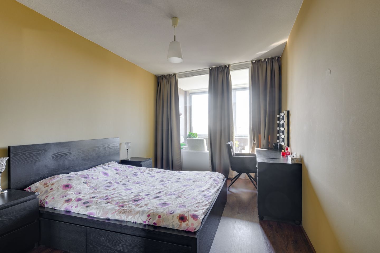 Photo 19 of Klaroenstraat 273