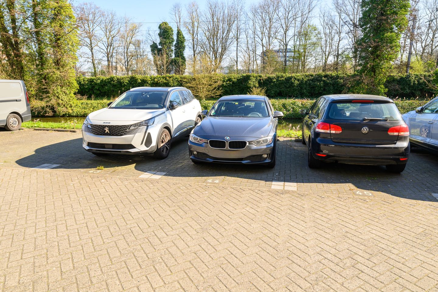 Photo 29 of Klaroenstraat 273