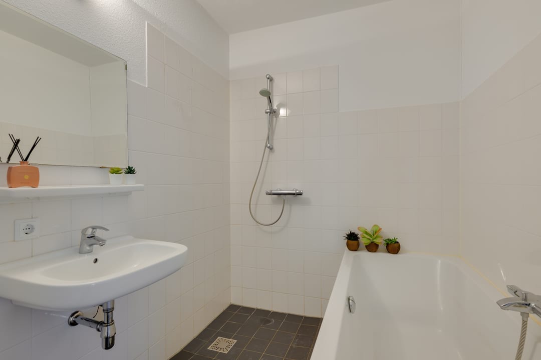 Photo 22 of Klaroenstraat 273