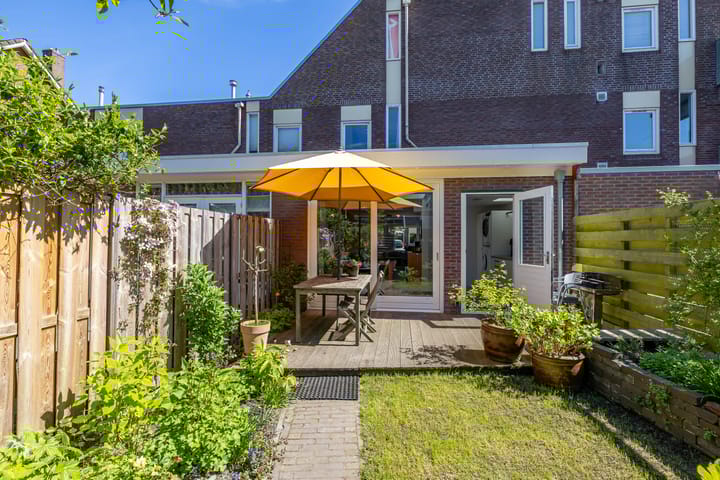 Foto 2 van Bedumerstraat 36