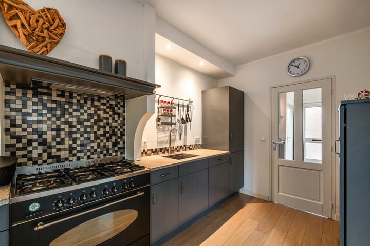 Photo 9 of Kampfstraat 35