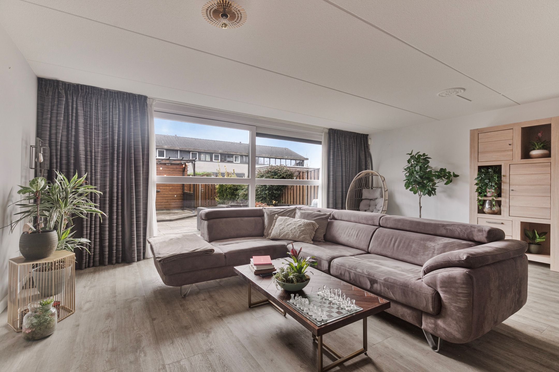 Foto 9 van Henry Moorestraat 8