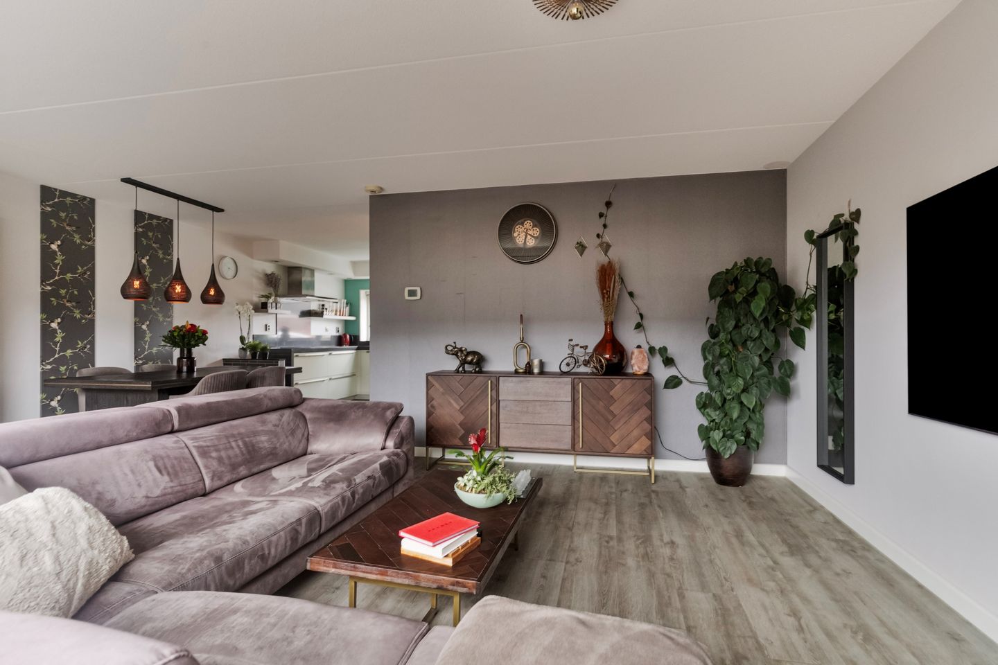 Foto 10 van Henry Moorestraat 8