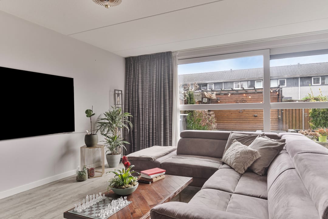 Foto 8 van Henry Moorestraat 8