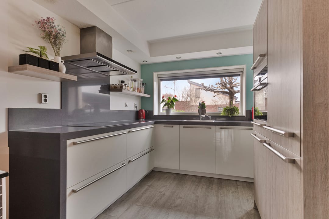 Foto 13 van Henry Moorestraat 8