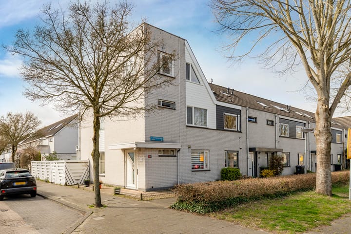 Foto 1 van Eduard van Beinumstraat 107