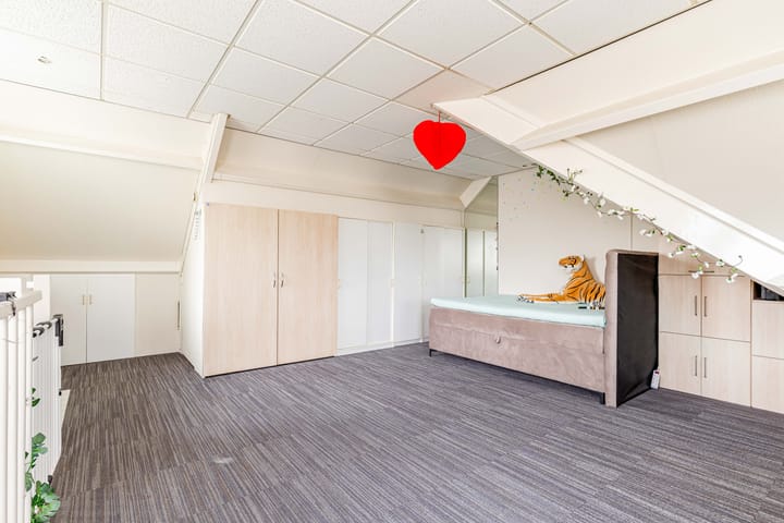 Foto 42 van Eduard van Beinumstraat 107