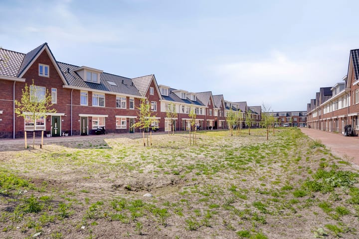 Foto 4 van Edgar du Perronstraat 73