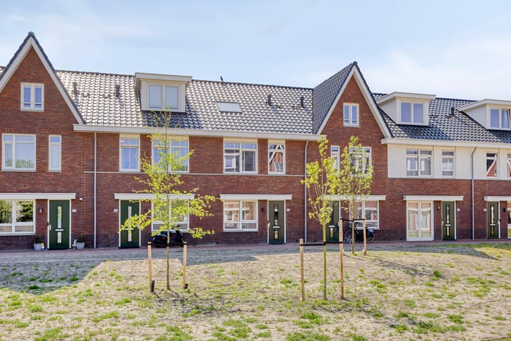 Foto 5 van Edgar du Perronstraat 73