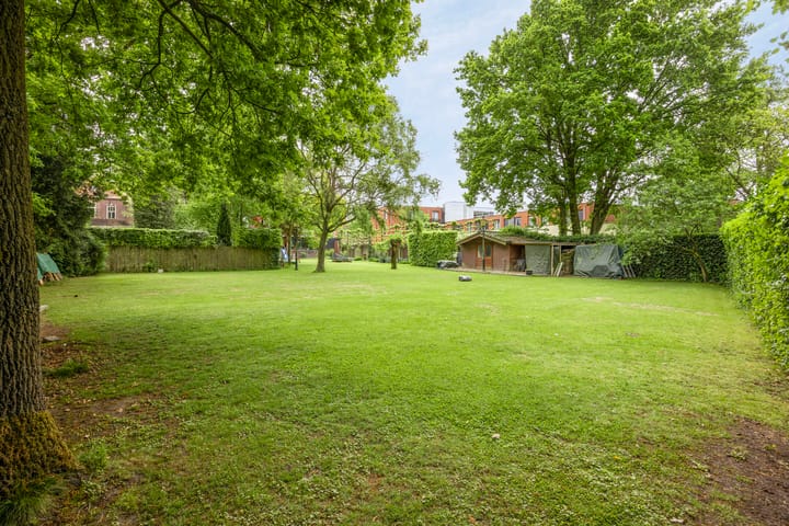 Photo 7 of Parkstraat