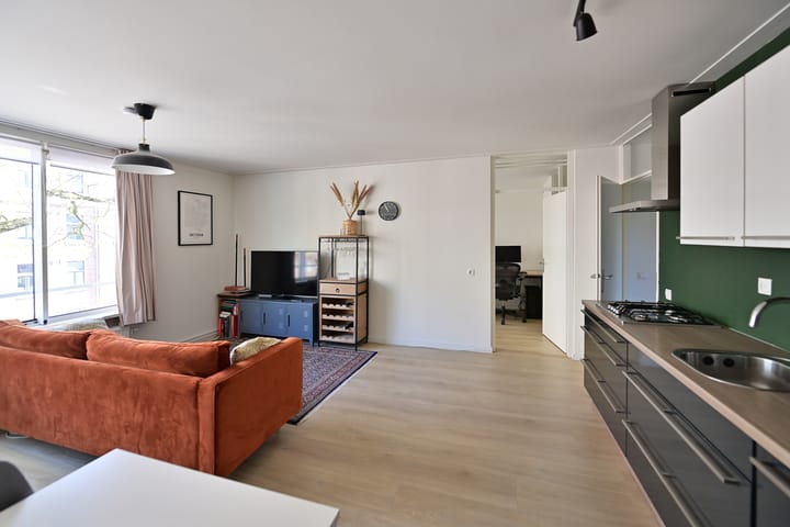 Foto 2 van Nova Zemblastraat 355