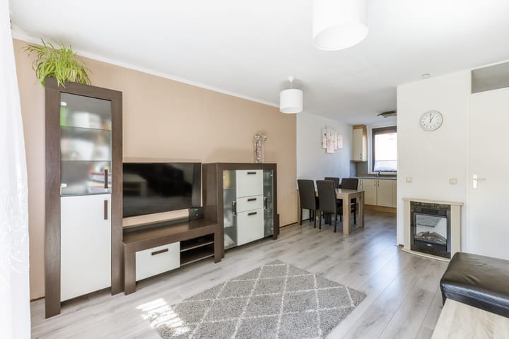 Foto 10 van Rumbastraat 103