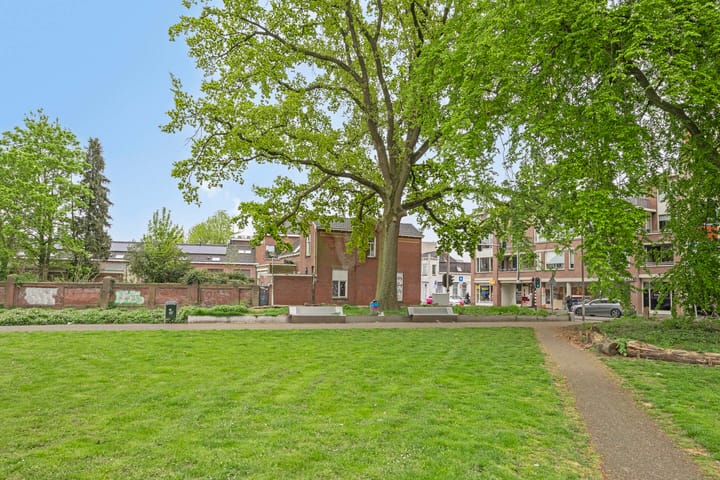 Foto 38 van Bisschop Ophoviusstraat 8