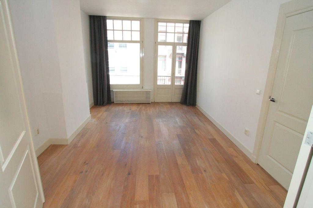 Photo 2 of Filips van Almondestraat 3-2