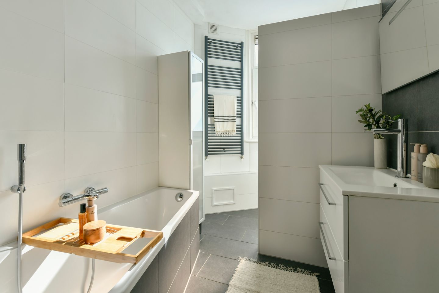 Photo 4 of Kostverlorenstraat 3-3