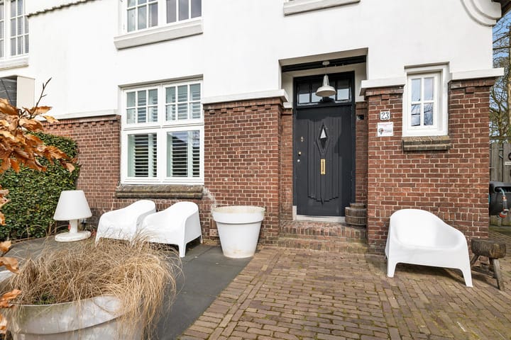 Foto 4 van Burg van der Lelysingel 23