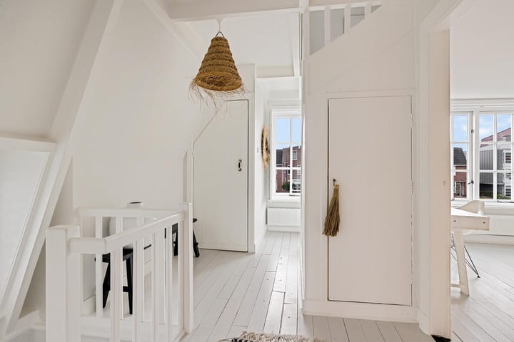 Foto 20 van Burg van der Lelysingel 23