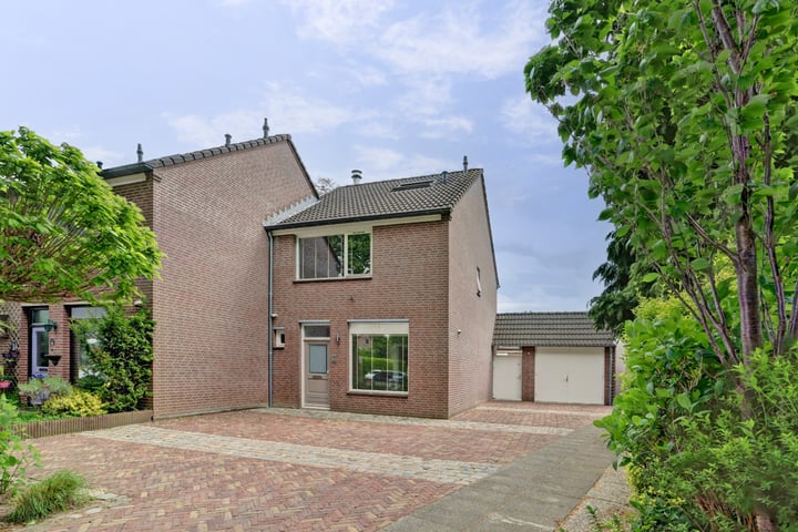 Photo 1 of Van Leeuwenhoeklaan 33