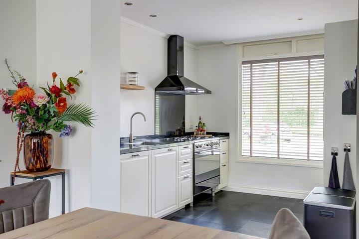 Foto 8 van Van Leeuwenhoeklaan 33