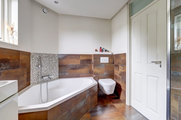 Foto 23 van Van Leeuwenhoeklaan 33