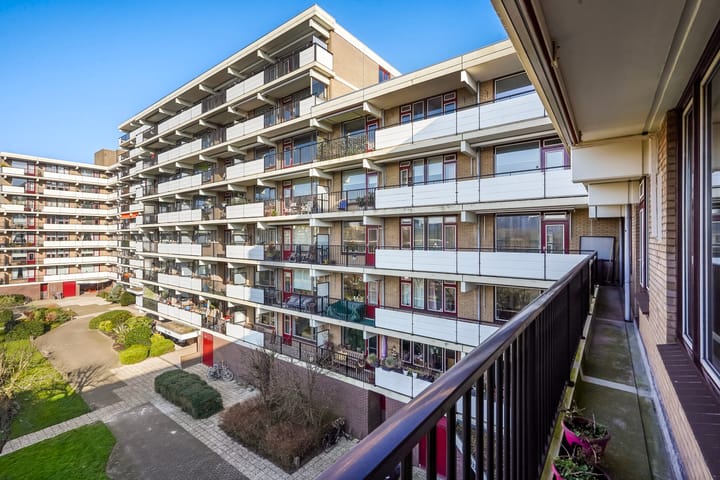 Foto 42 van Hammarskjöldlaan 459