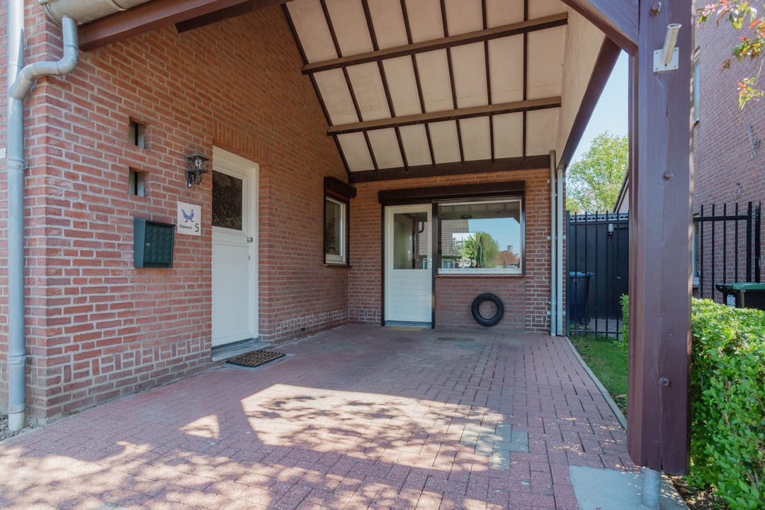 Photo 8 of Maasstraat 5