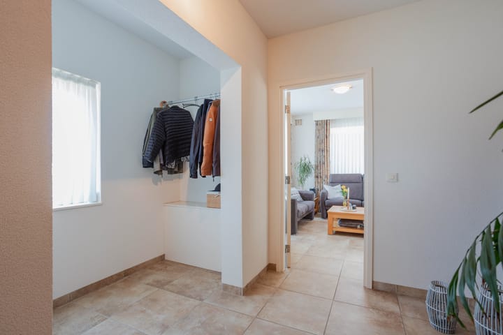 Photo 10 of Maasstraat 5