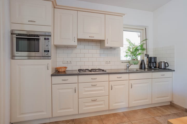 Photo 17 of Maasstraat 5