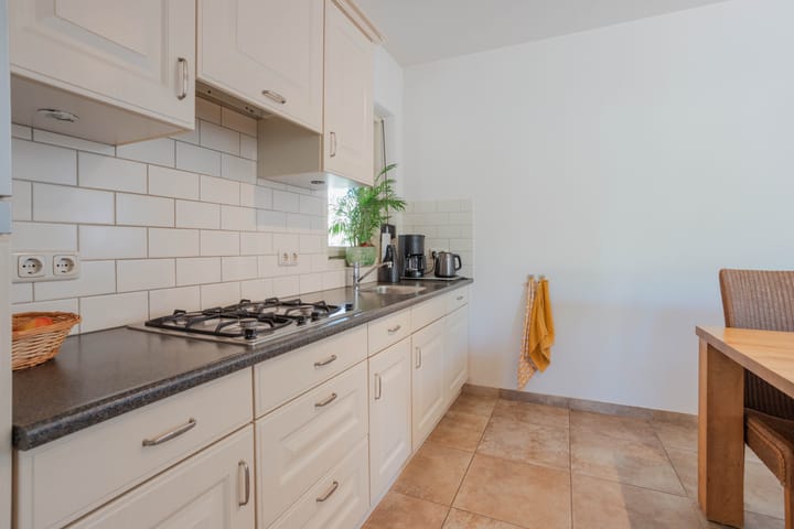 Photo 19 of Maasstraat 5