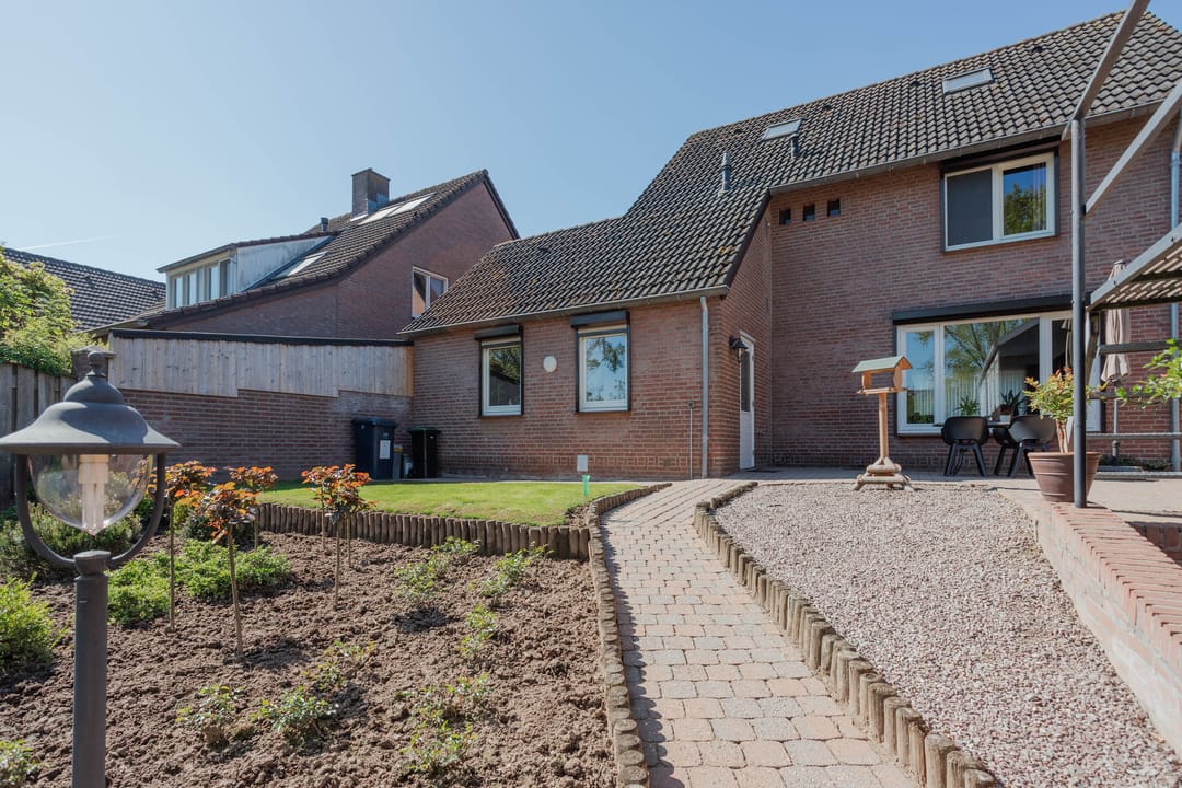 Photo 53 of Maasstraat 5