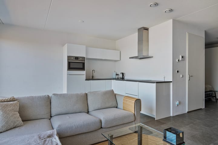 Foto 10 van Makelaarstraat 12-D