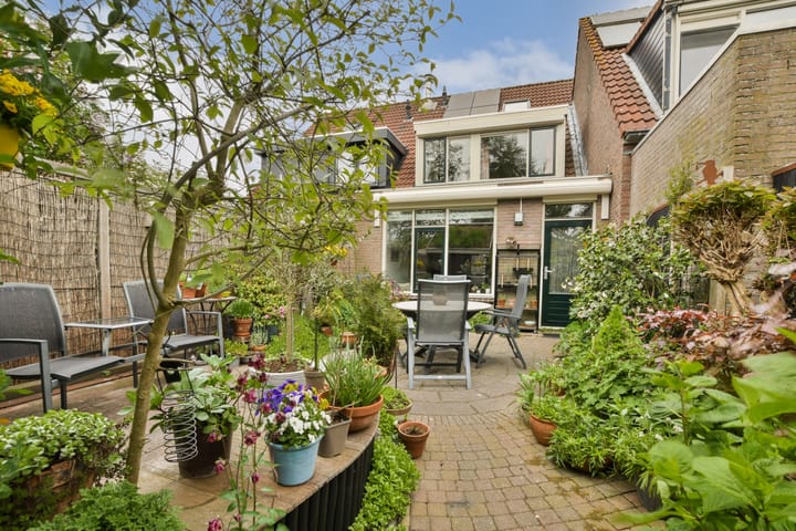 Foto 15 van Aletta Jacobsstraat 57