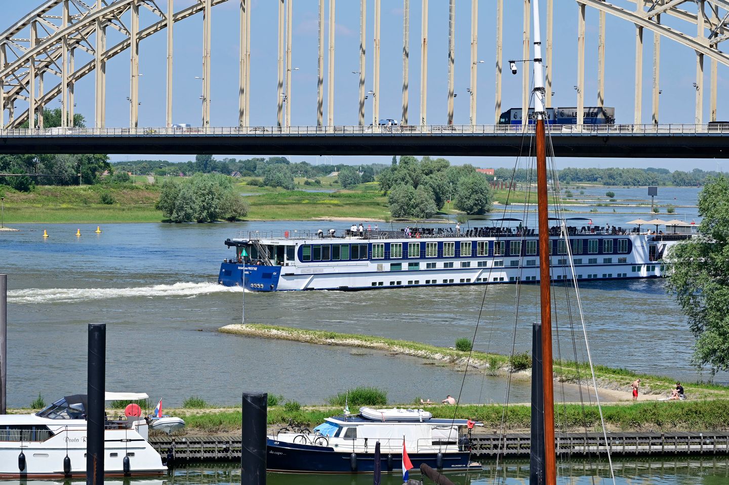 Foto 25 van Waalkade 81