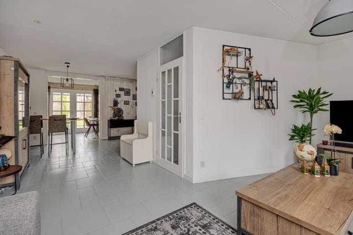 Foto 11 van Koninginnepage 3