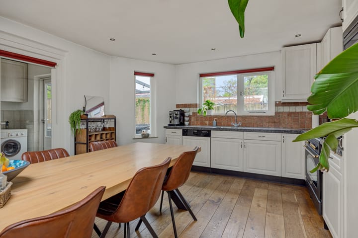 Foto 17 van Koninginnepage 3