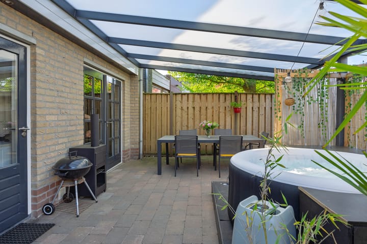 Foto 33 van Koninginnepage 3